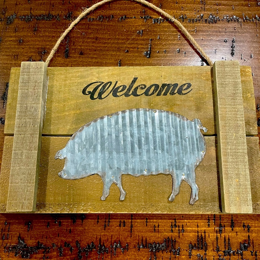 Pig Wooden Welcome Sign Galvanized Tin